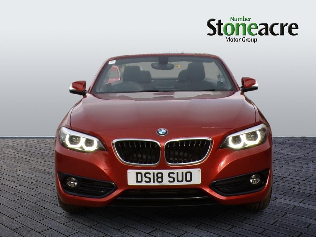 BMW 2 Series Image 8