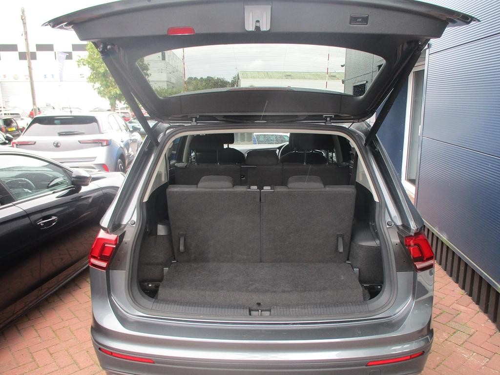 Volkswagen Tiguan Allspace Image 16