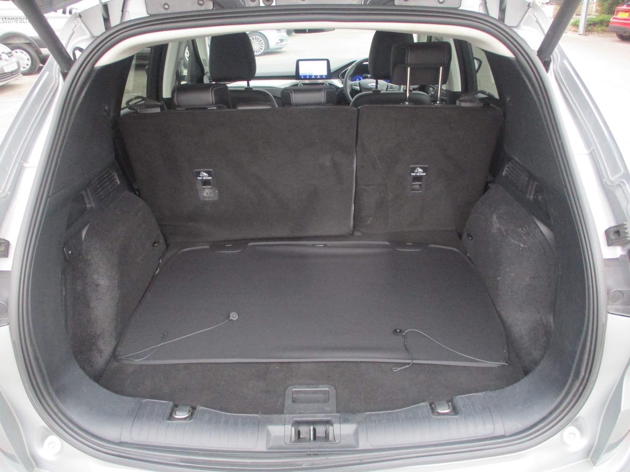 Ford Kuga Image 20