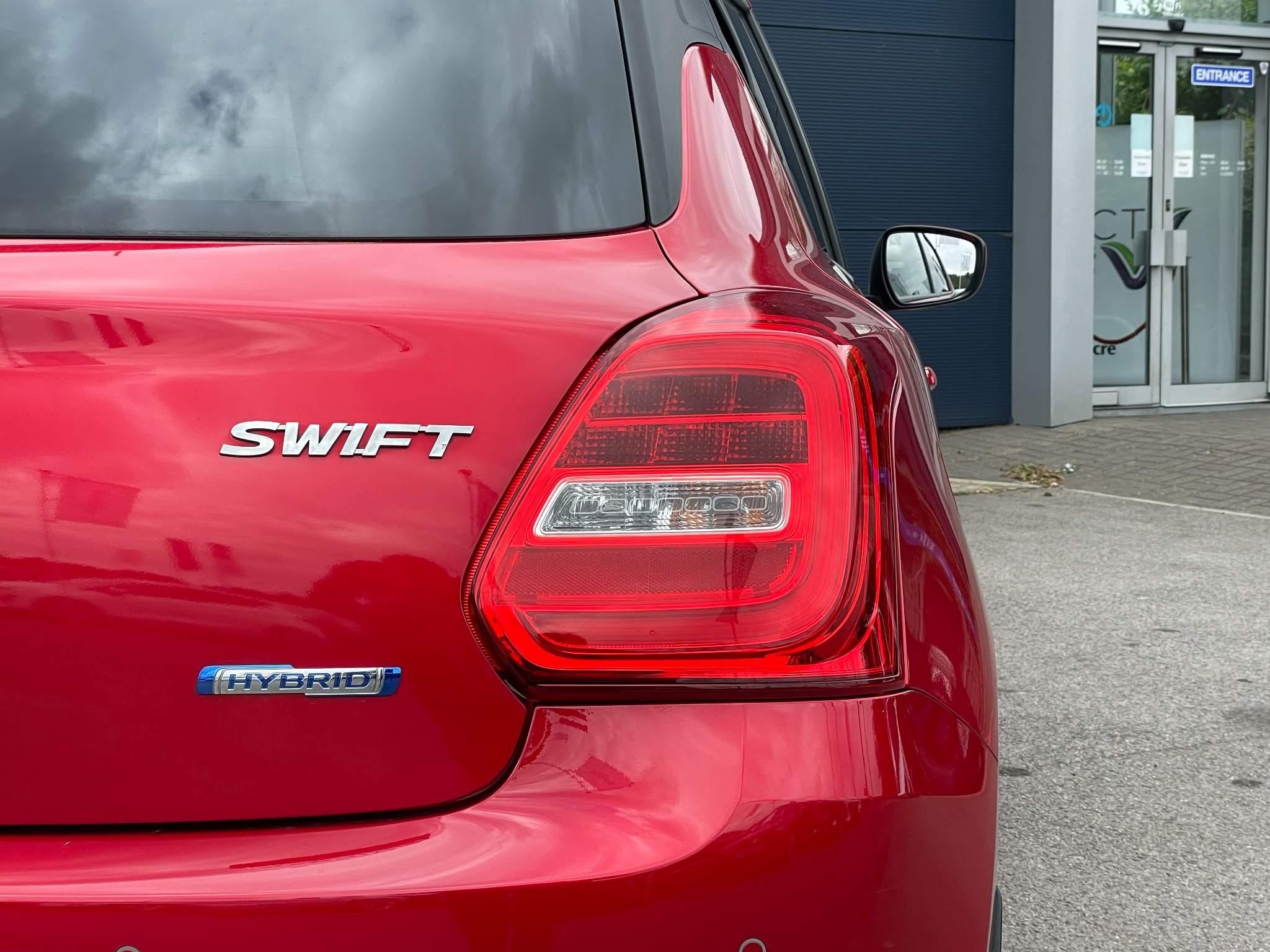 Suzuki Swift Image 11