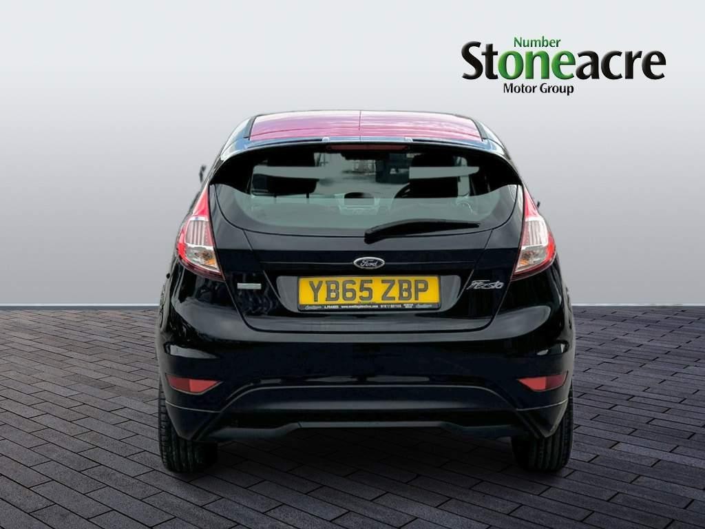 Ford Fiesta Image 4