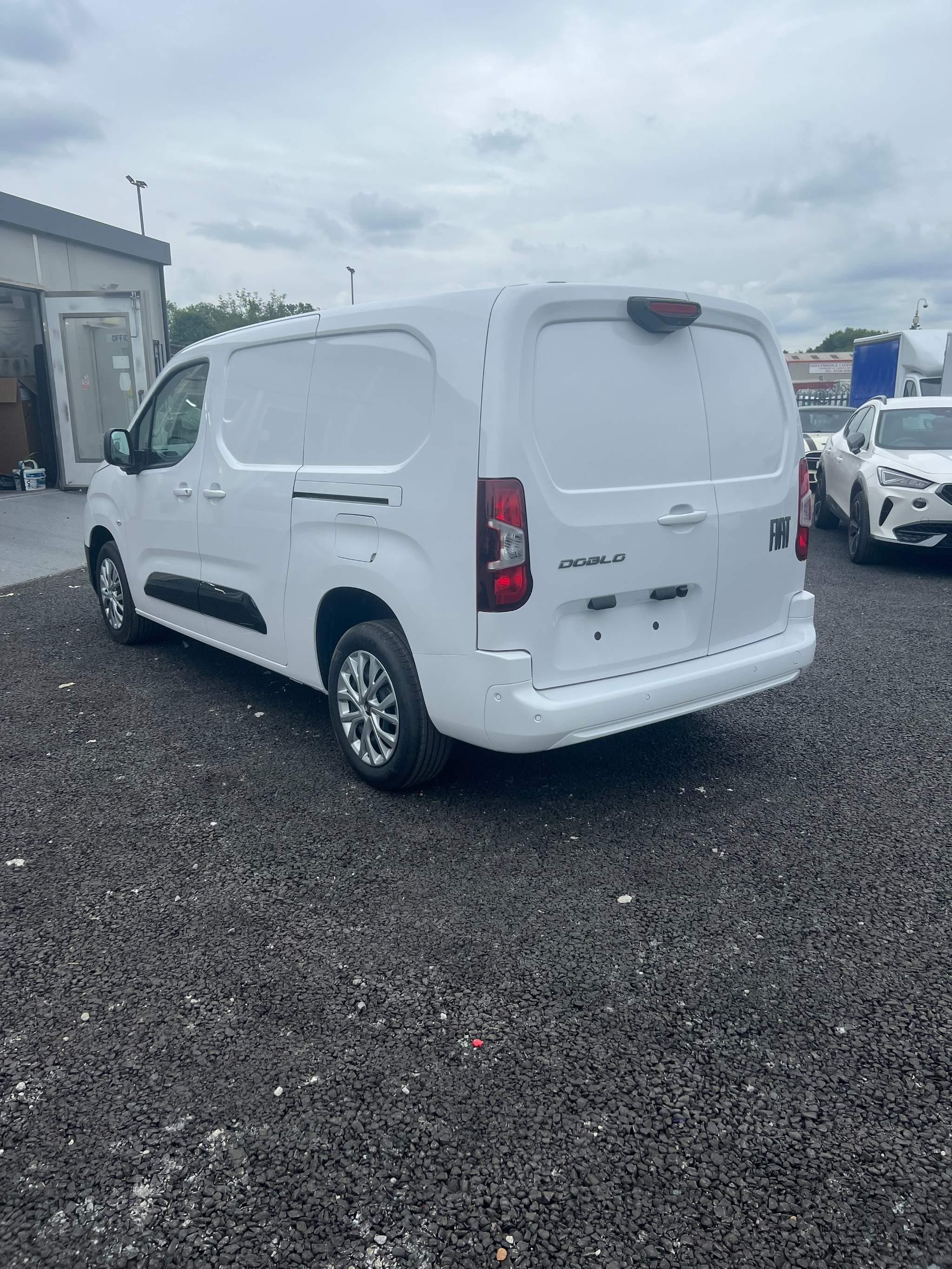 Fiat Doblo Image 5