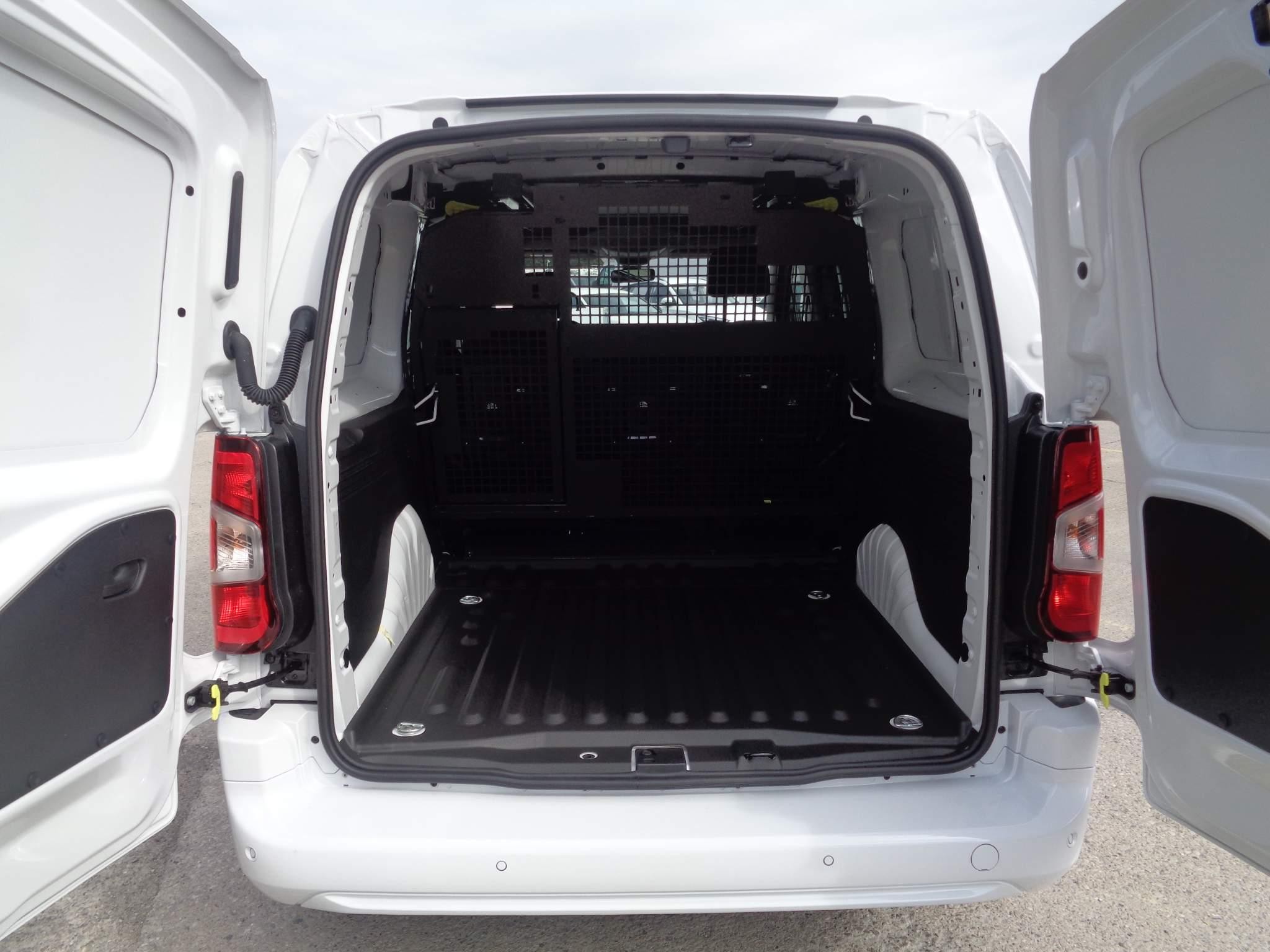 Fiat Doblo Image 20