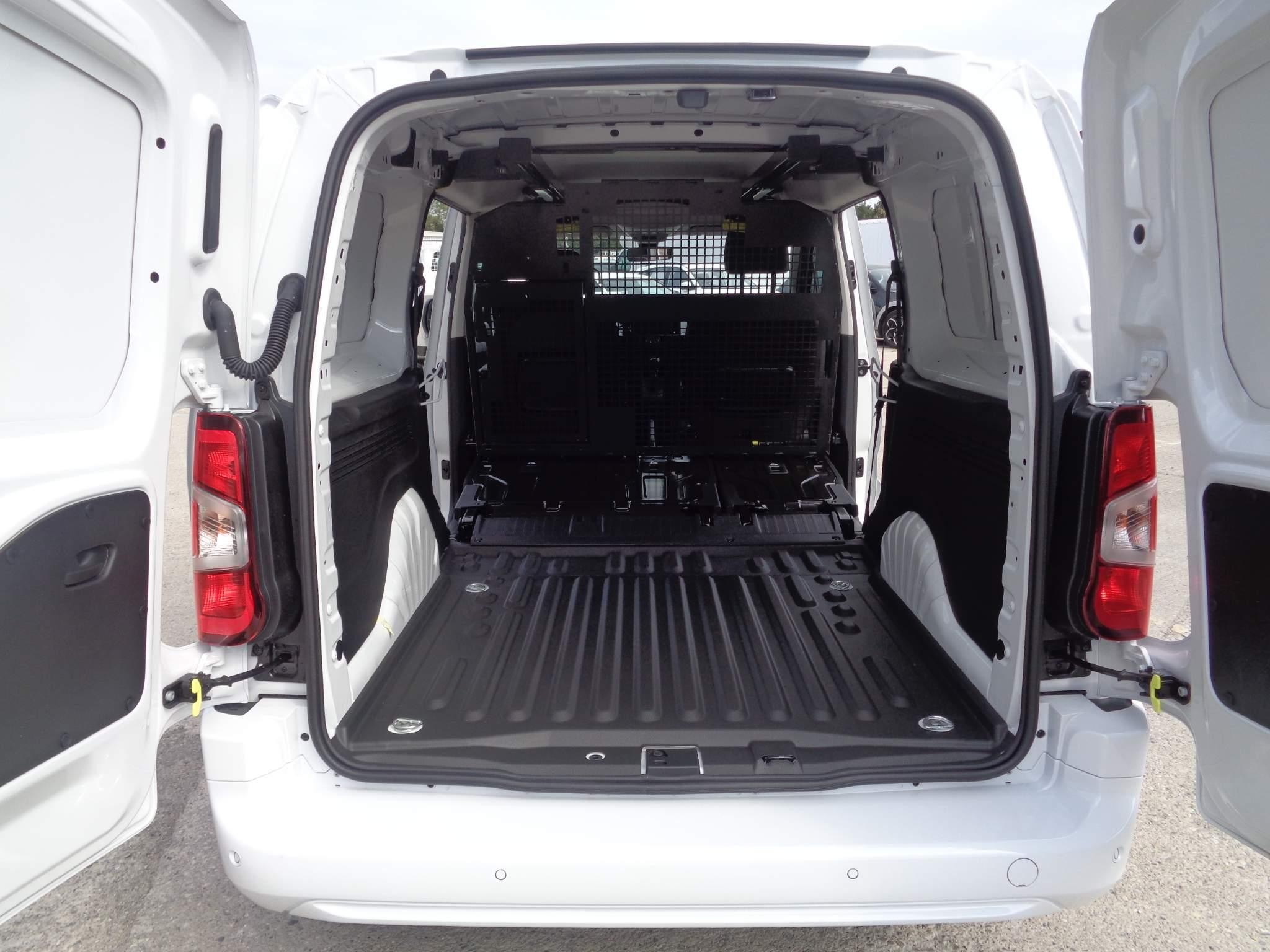 Fiat Doblo Image 21