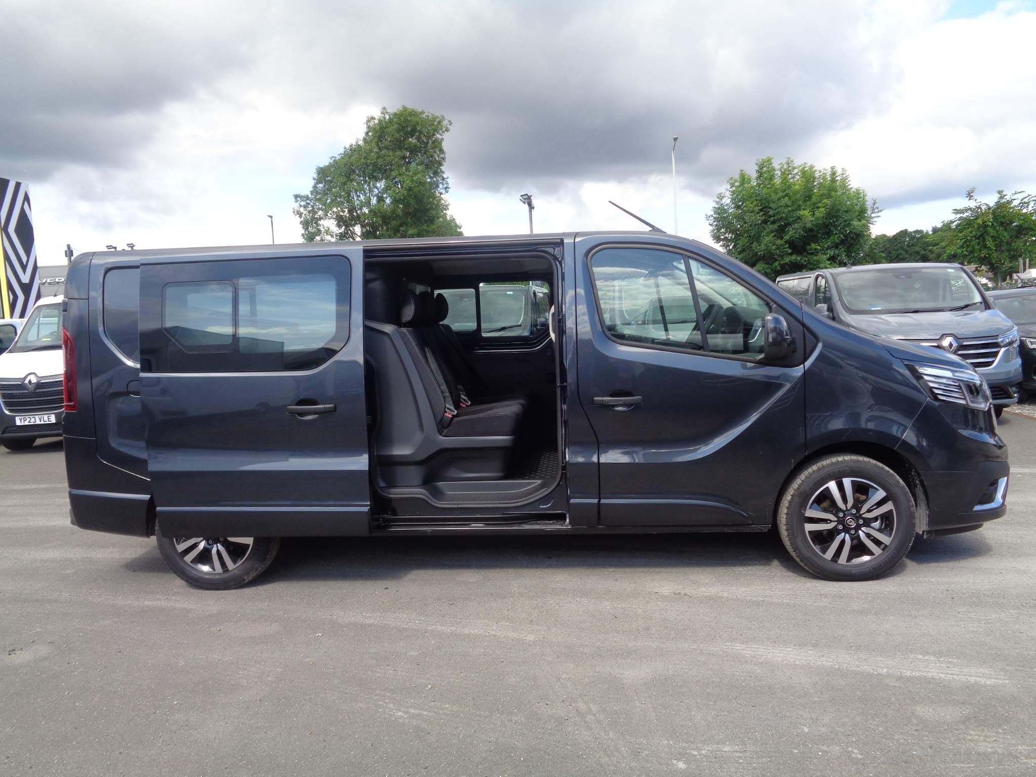 Renault Trafic Image 28