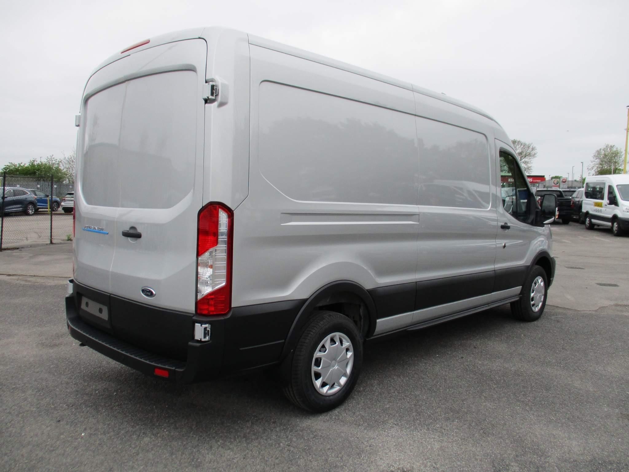 Ford E-Transit Image 3