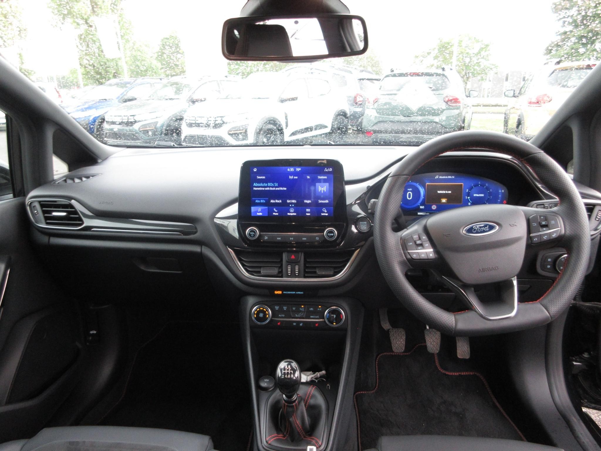 Ford Fiesta Image 15