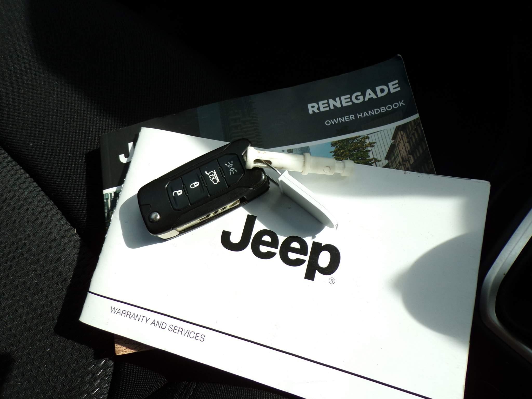 Jeep Renegade Image 15