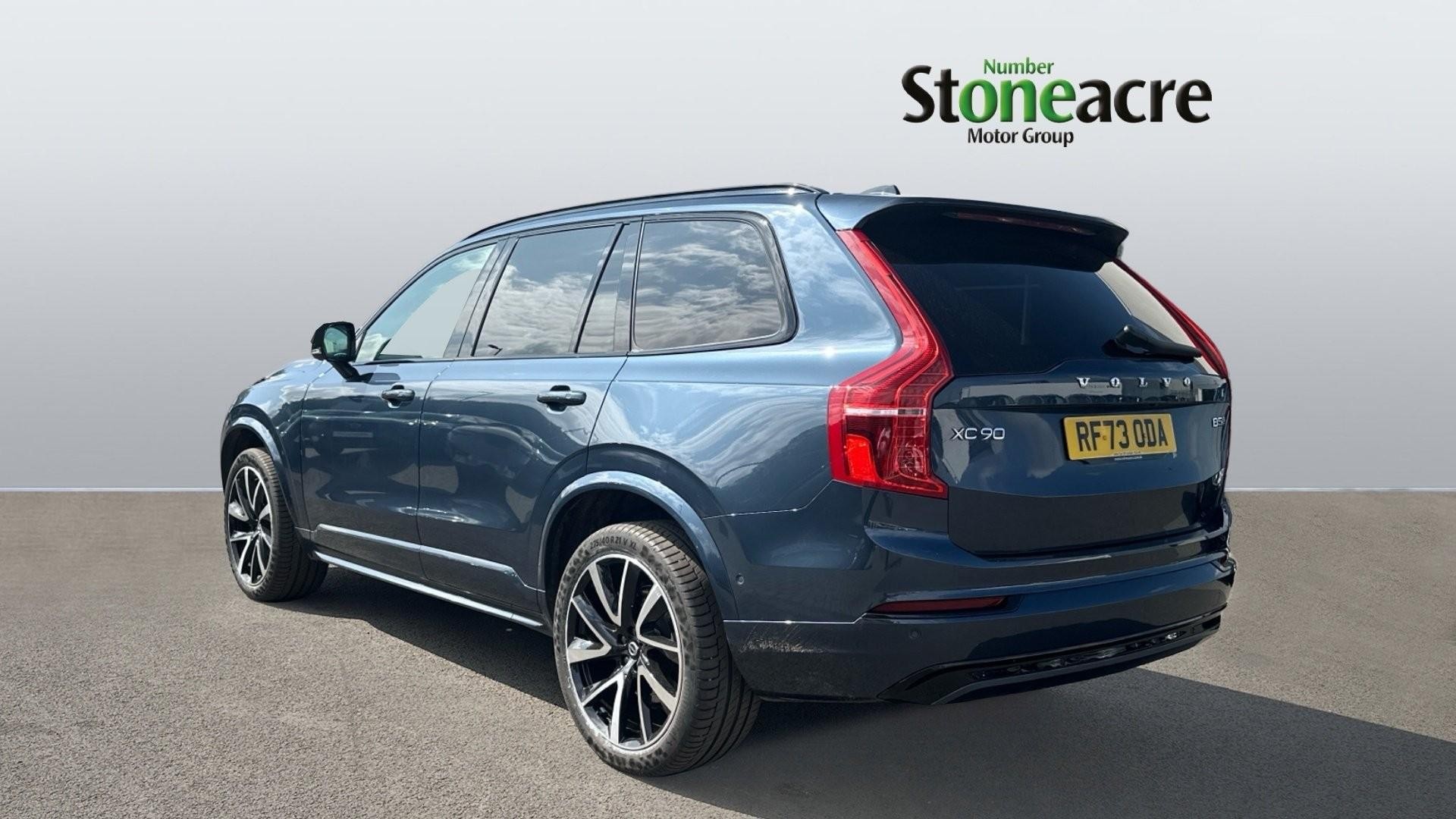 Volvo XC90 Image 2