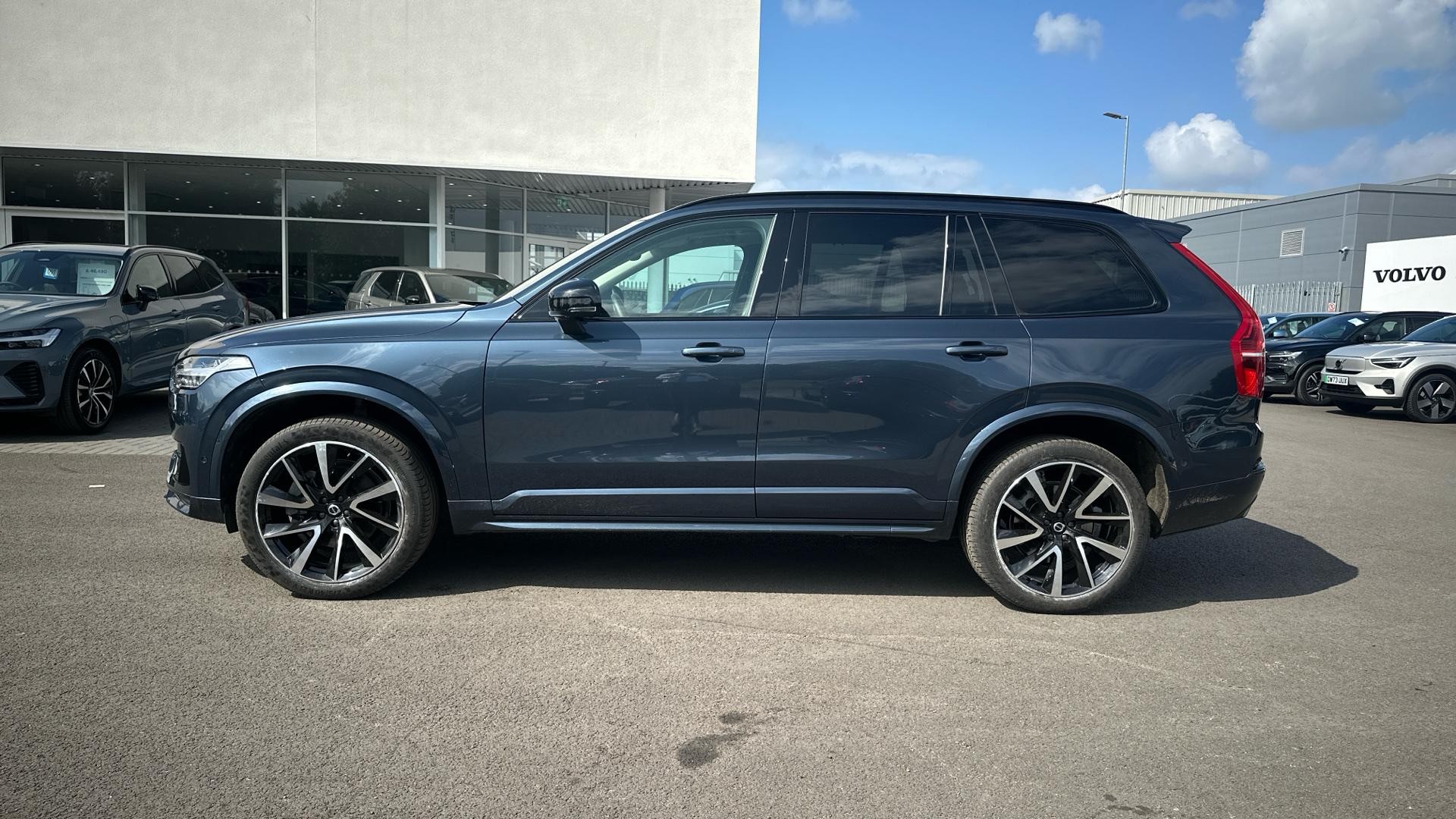 Volvo XC90 Image 8