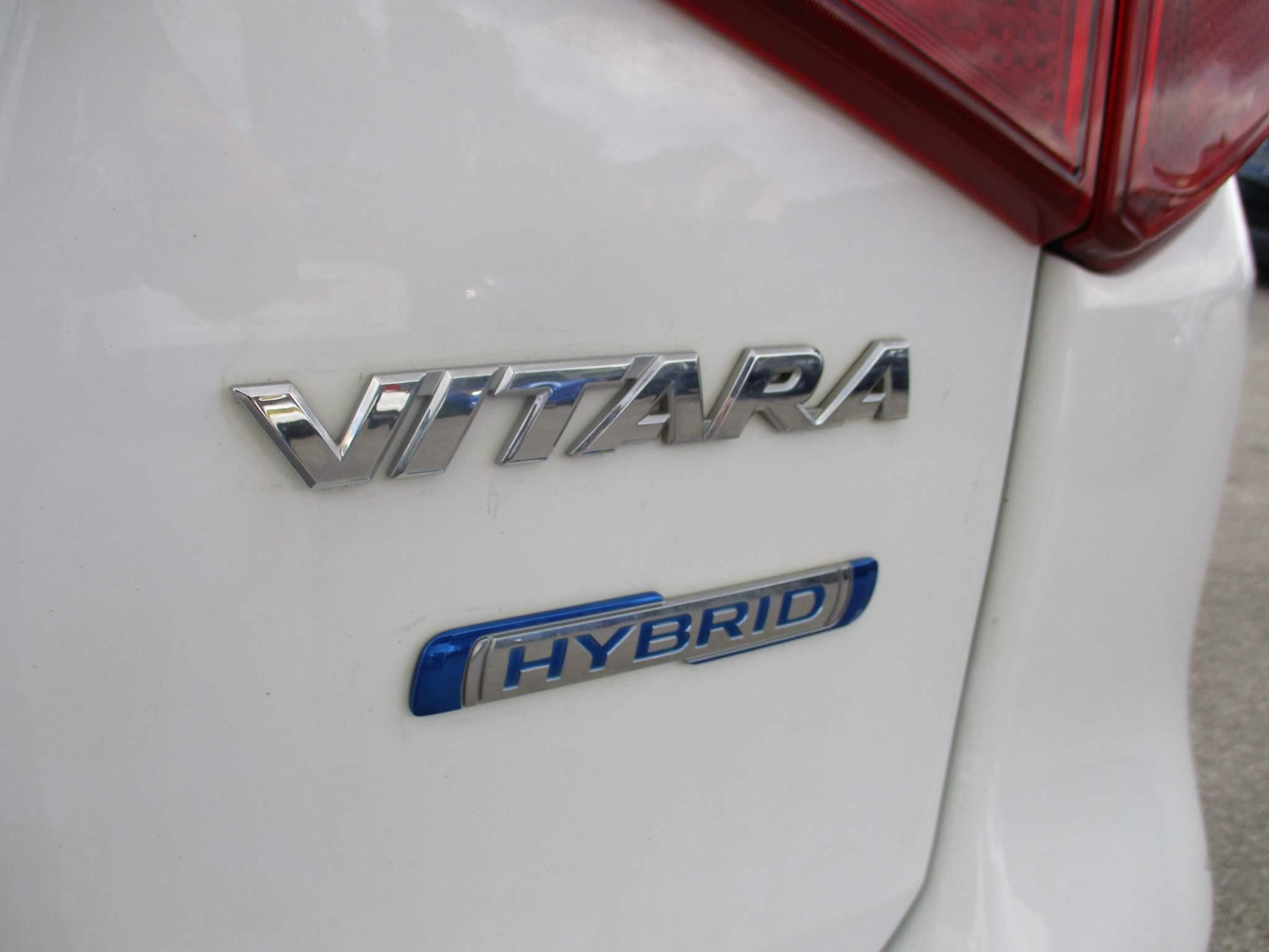 Suzuki Vitara Image 12