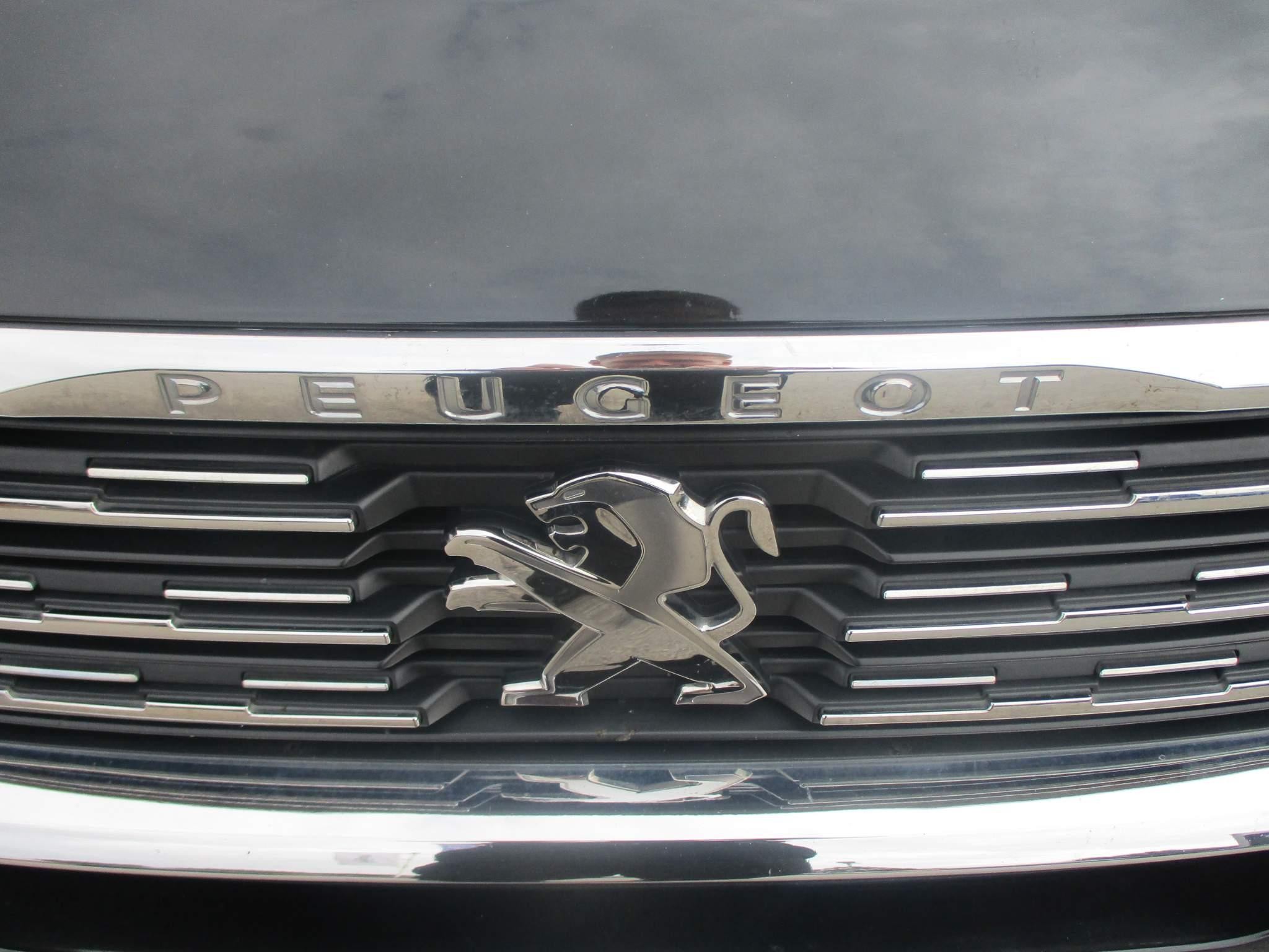 Peugeot 5008 Image 9