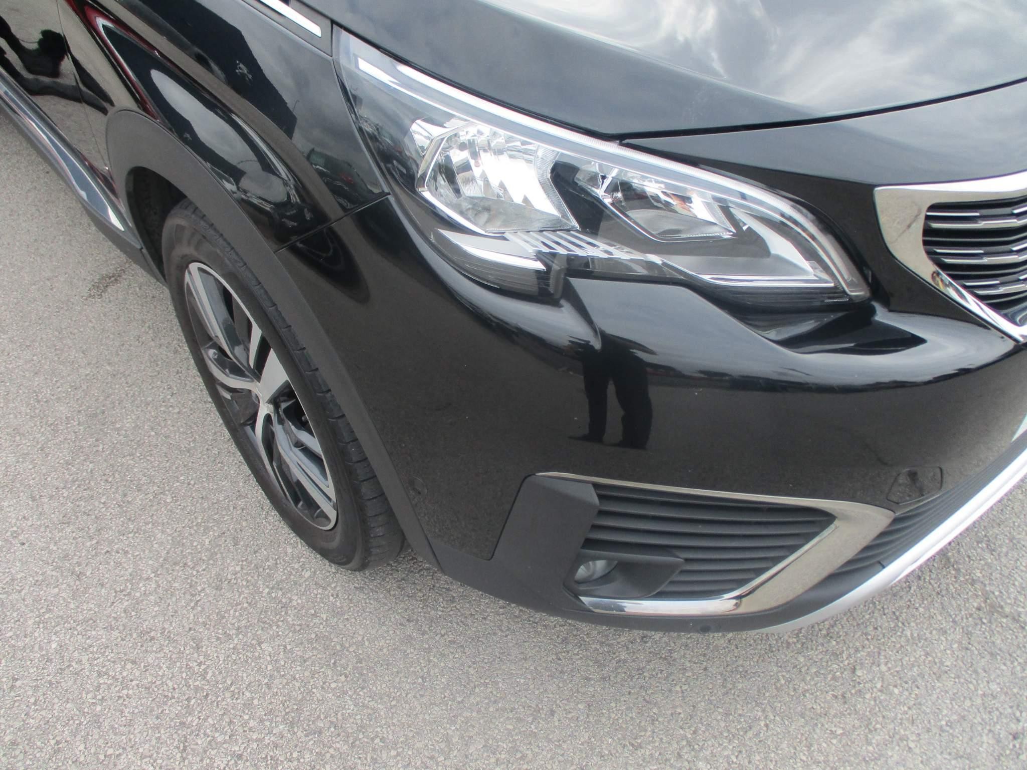 Peugeot 5008 Image 10