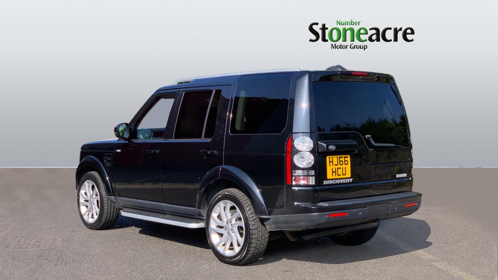 Land Rover Discovery 4 Image 2