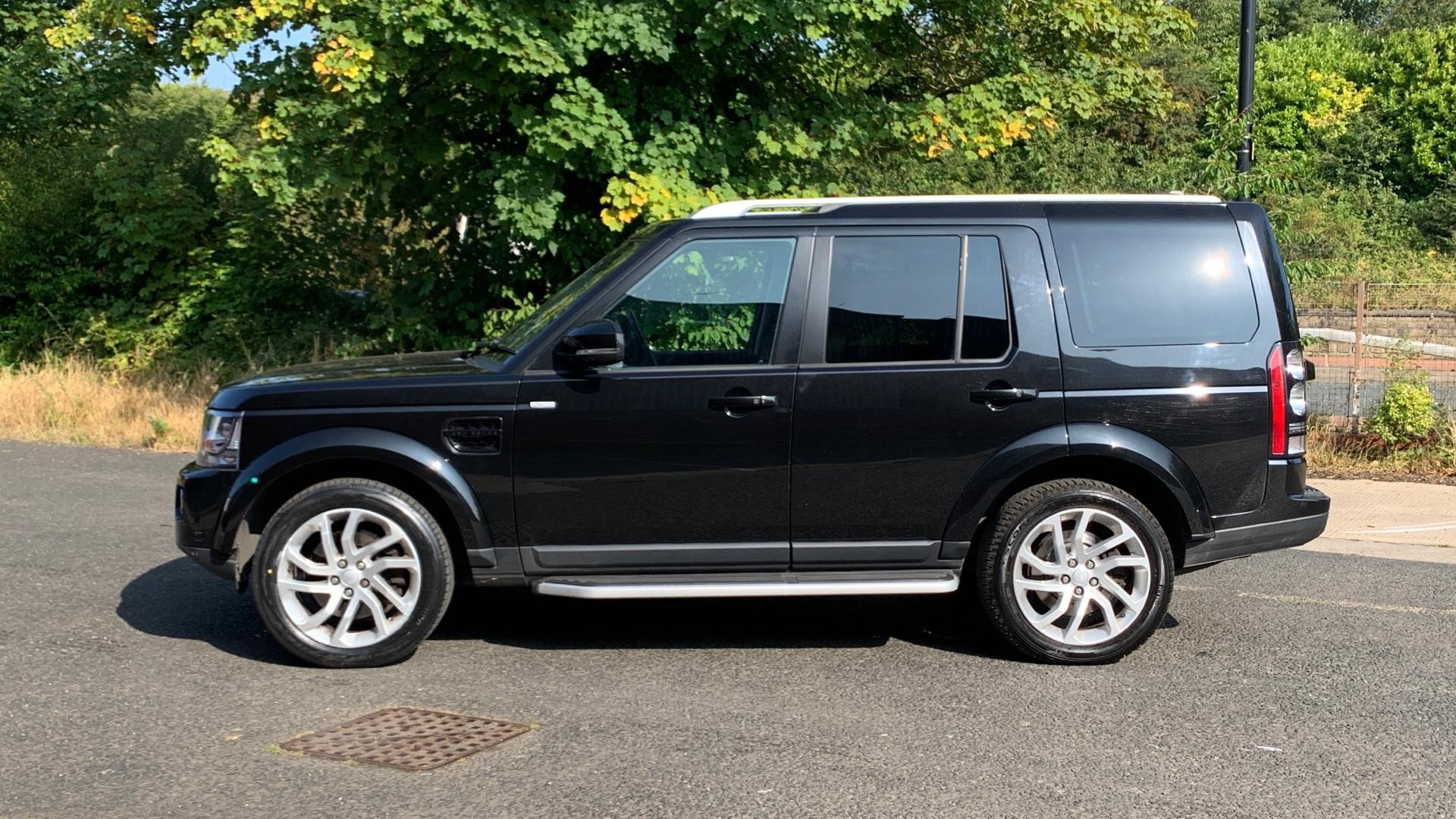 Land Rover Discovery 4 Image 8