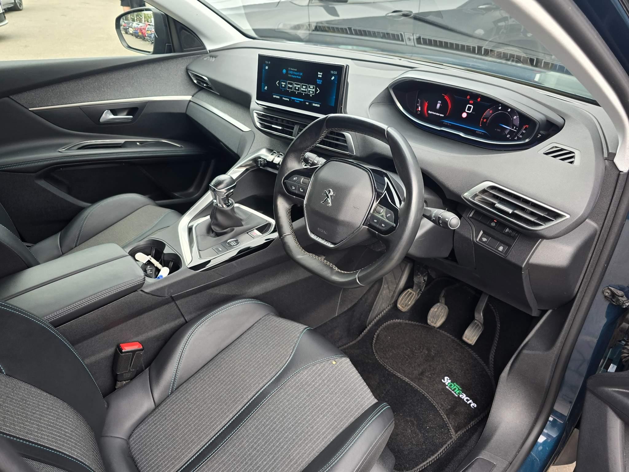 Peugeot 3008 Image 10