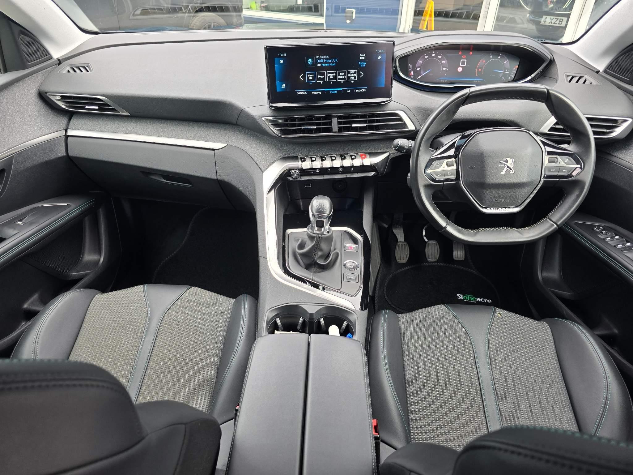 Peugeot 3008 Image 11