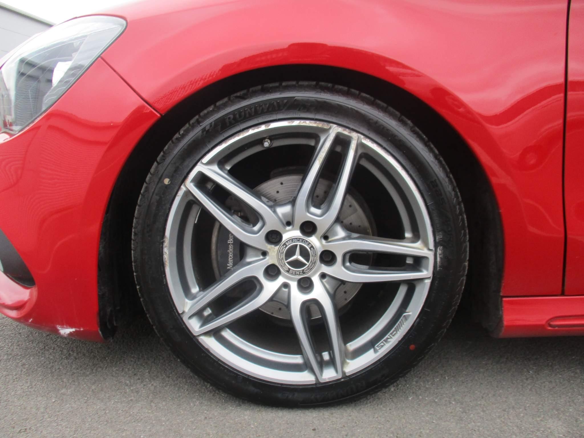 Mercedes-Benz CLA Image 12