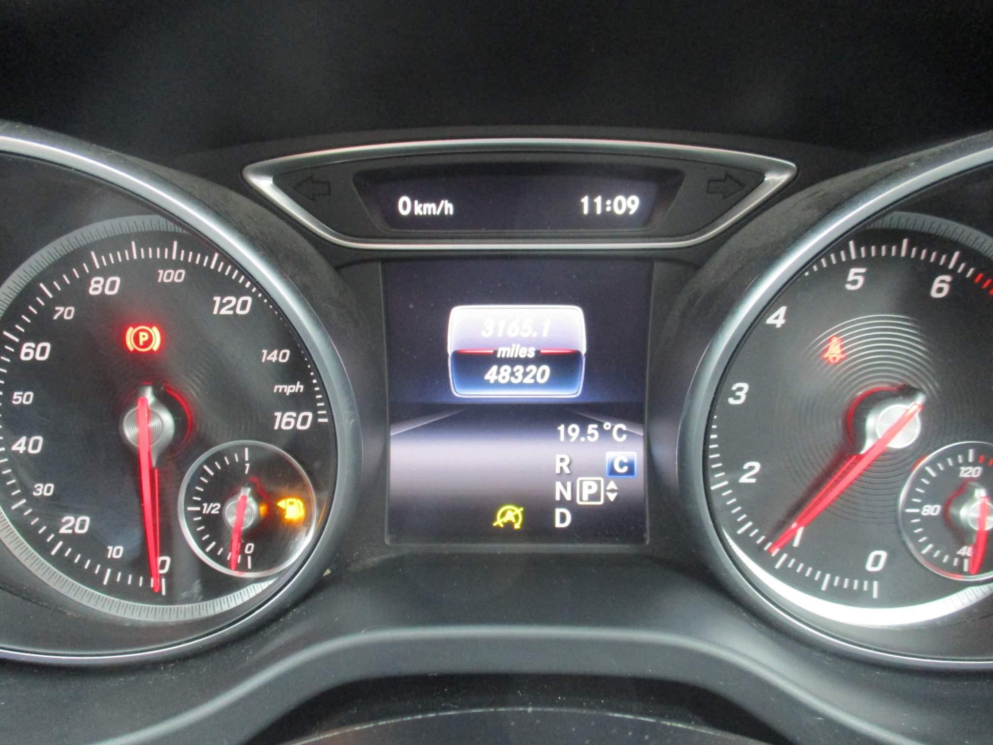 Mercedes-Benz CLA Image 24