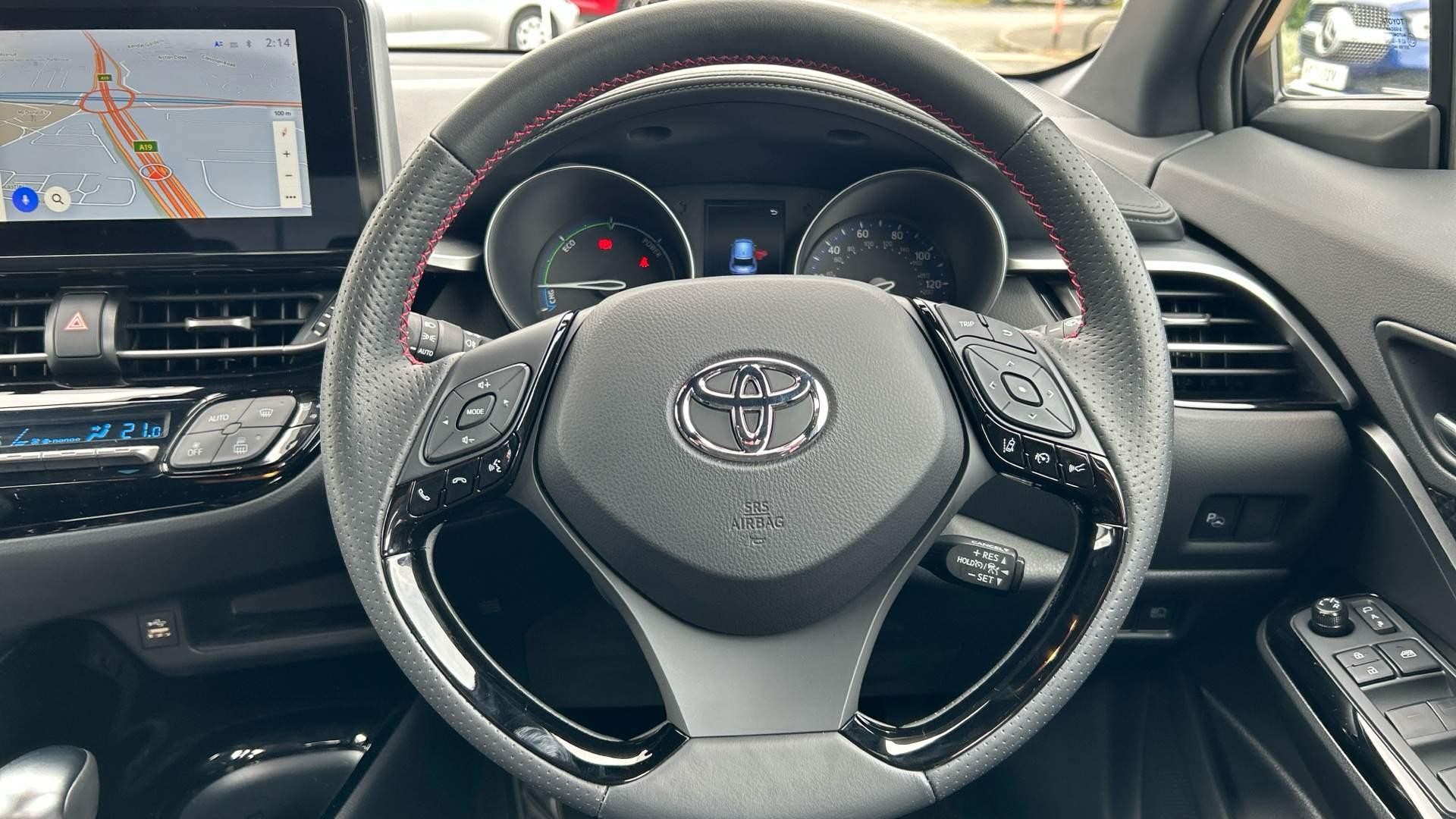 Toyota C-HR Image 14