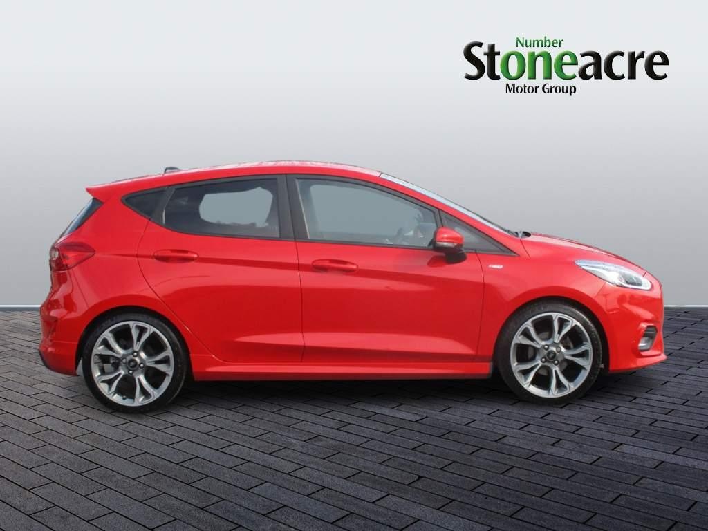 Ford Fiesta Image 2