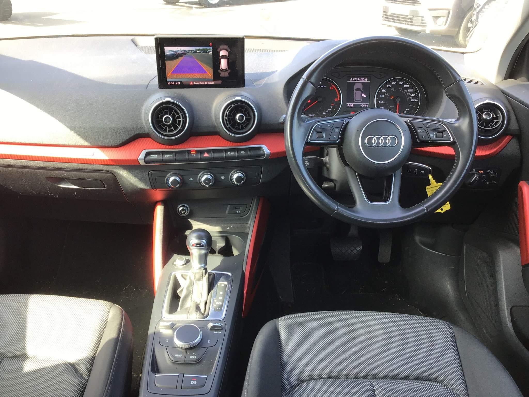 Audi Q2 Image 12