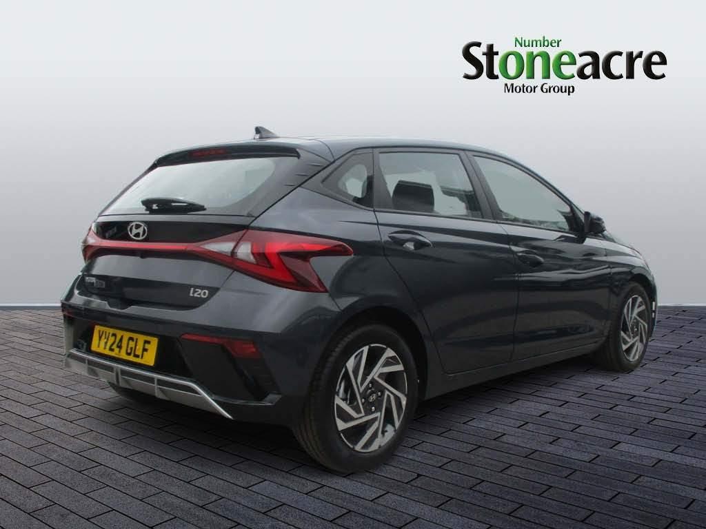 Hyundai i20 Image 3