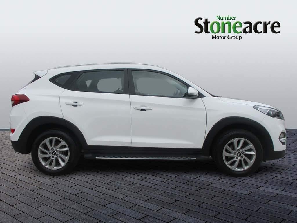 Hyundai TUCSON Image 2