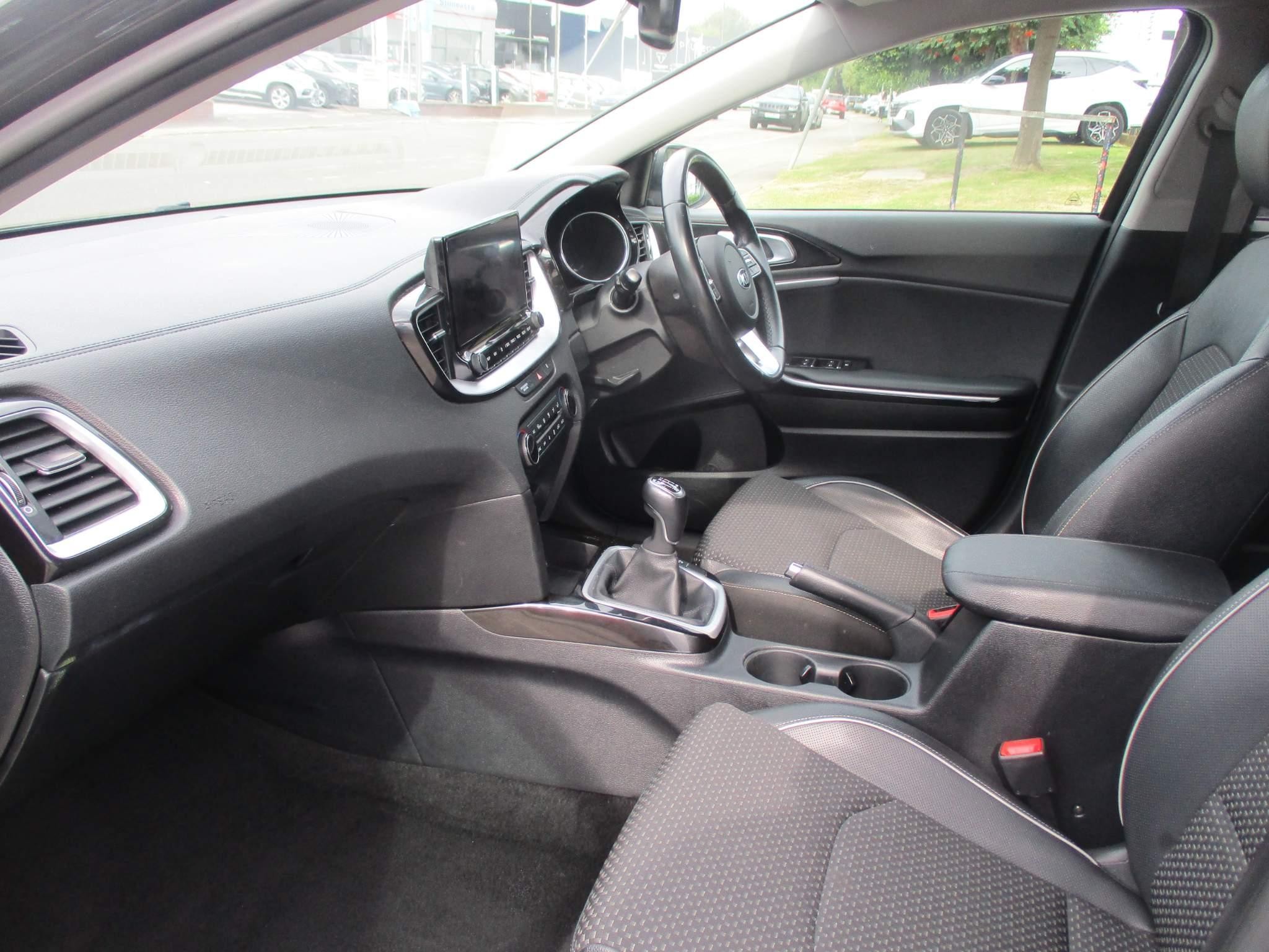 Kia Ceed Image 18