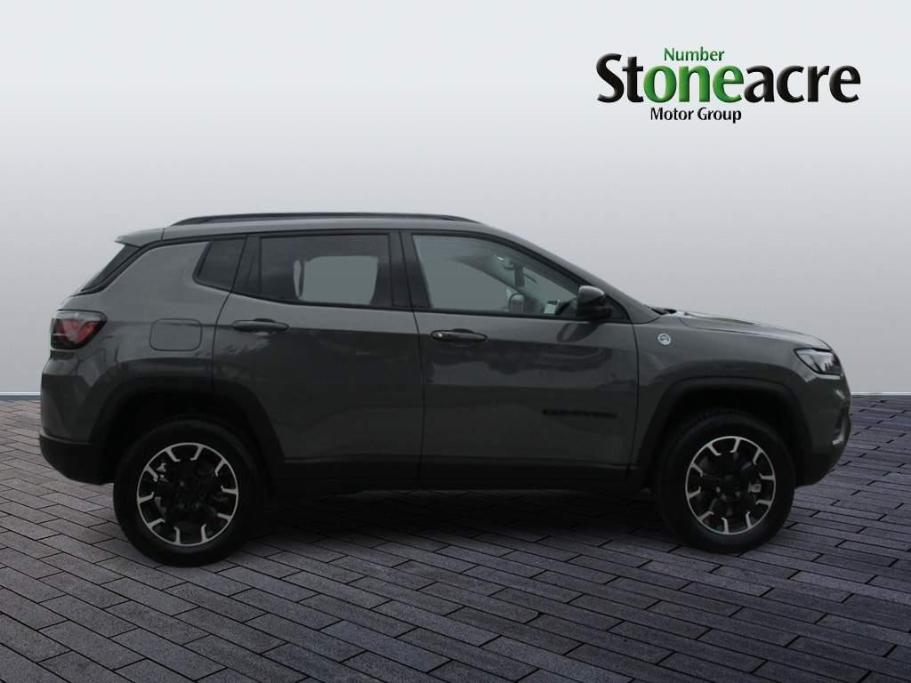 Jeep Compass Image 2