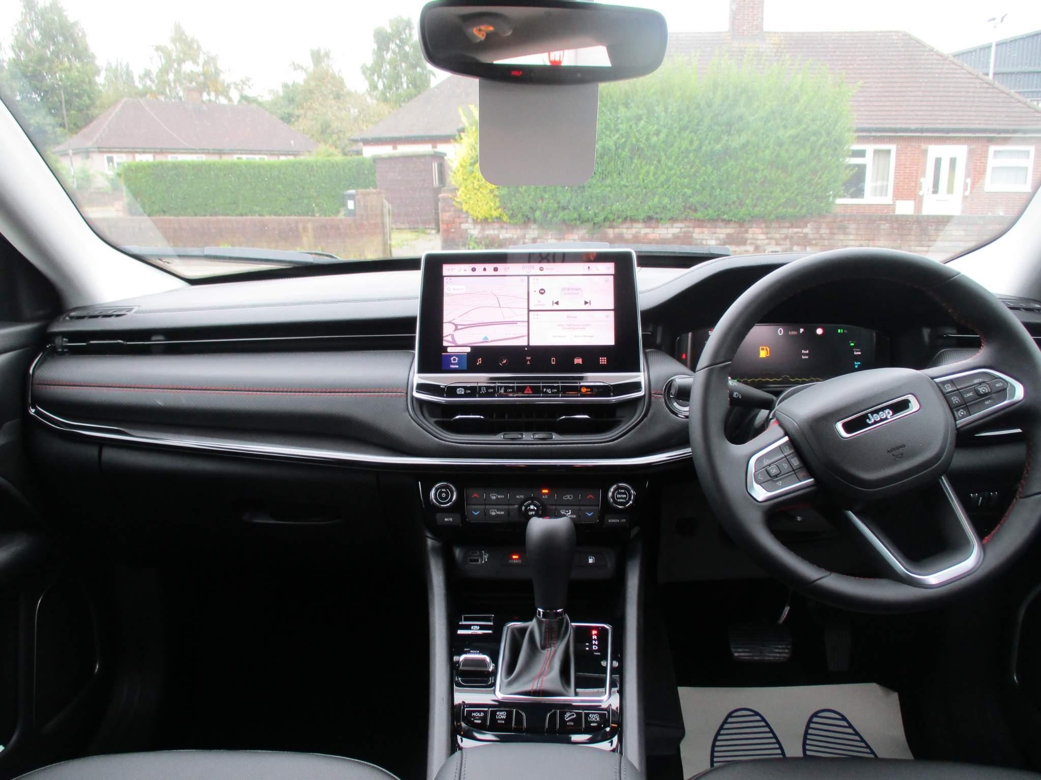 Jeep Compass Image 16