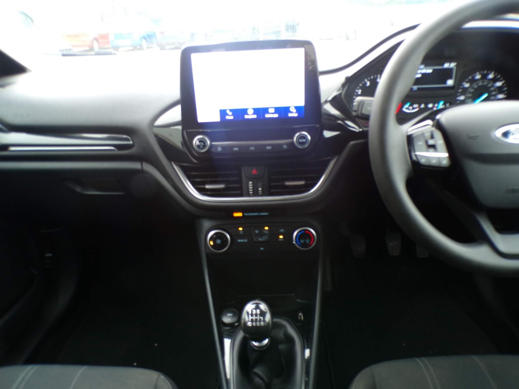 Ford Fiesta Image 14