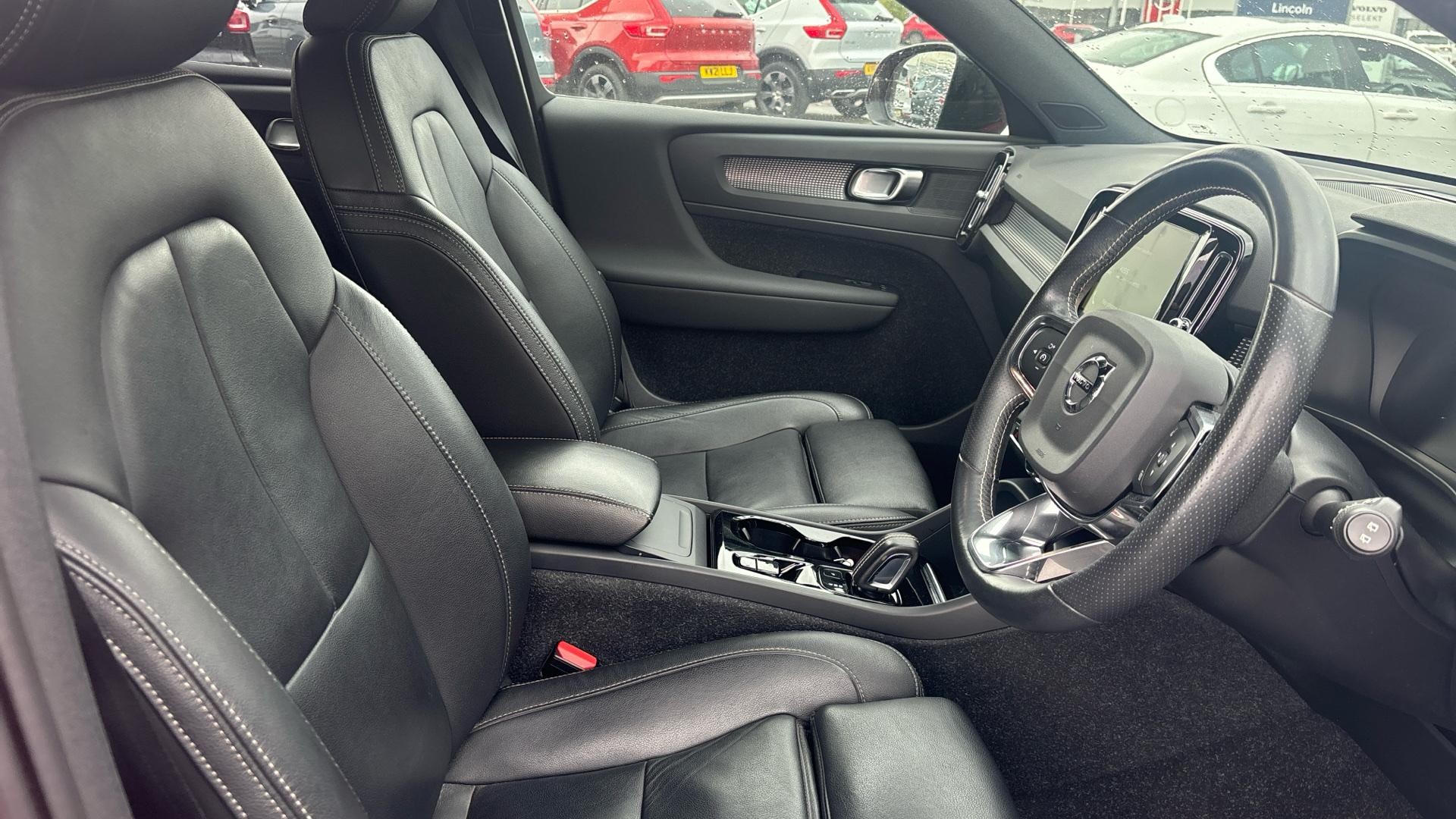 Volvo XC40 Image 9