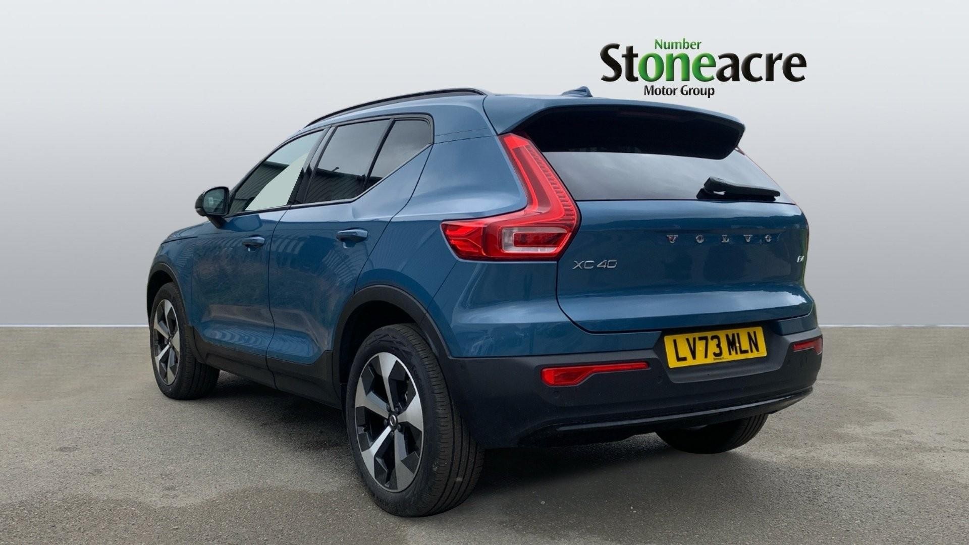 Volvo XC40 Image 2