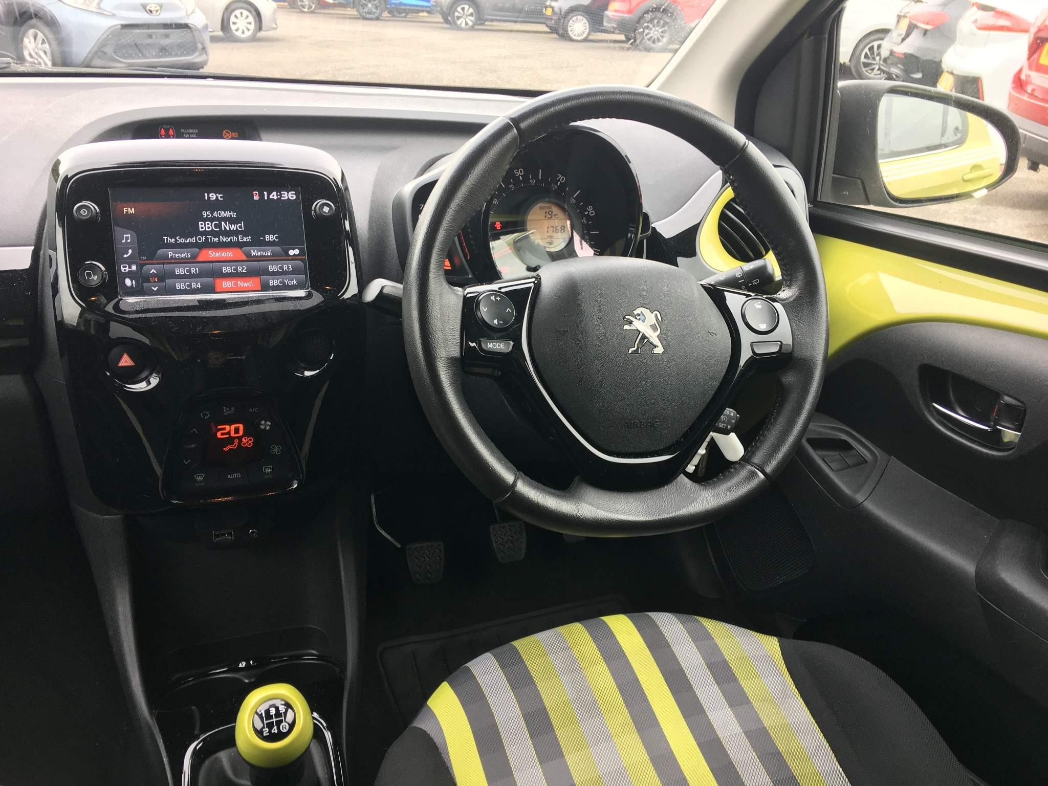 Peugeot 108 Image 12