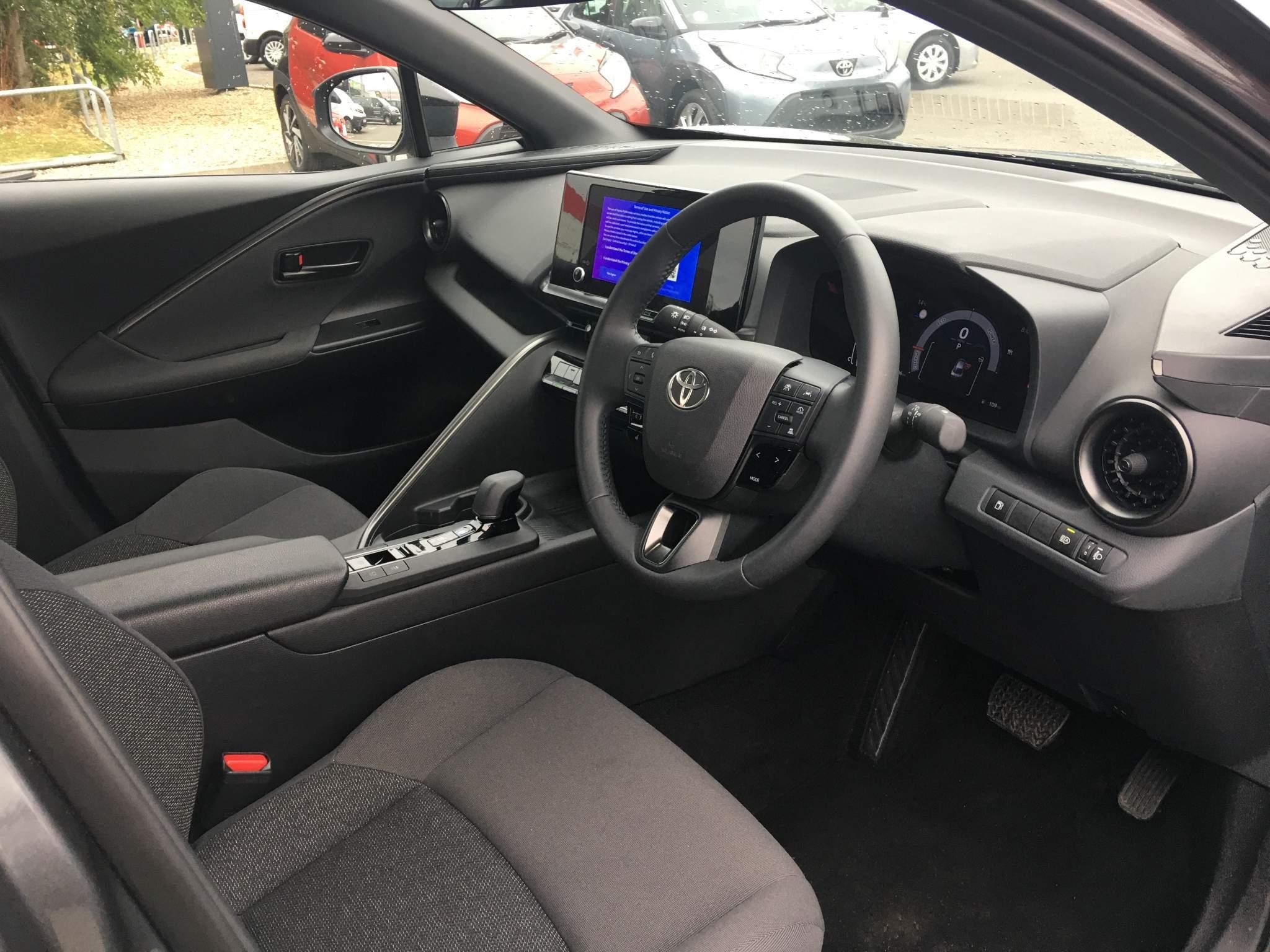 Toyota C-HR Self-Charging Hybrid Image 13