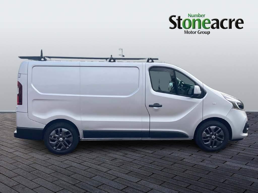 Renault Trafic Image 2