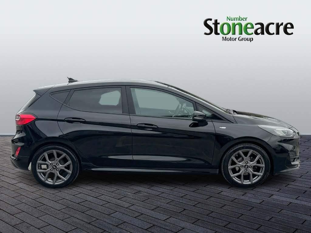 Ford Fiesta Image 2