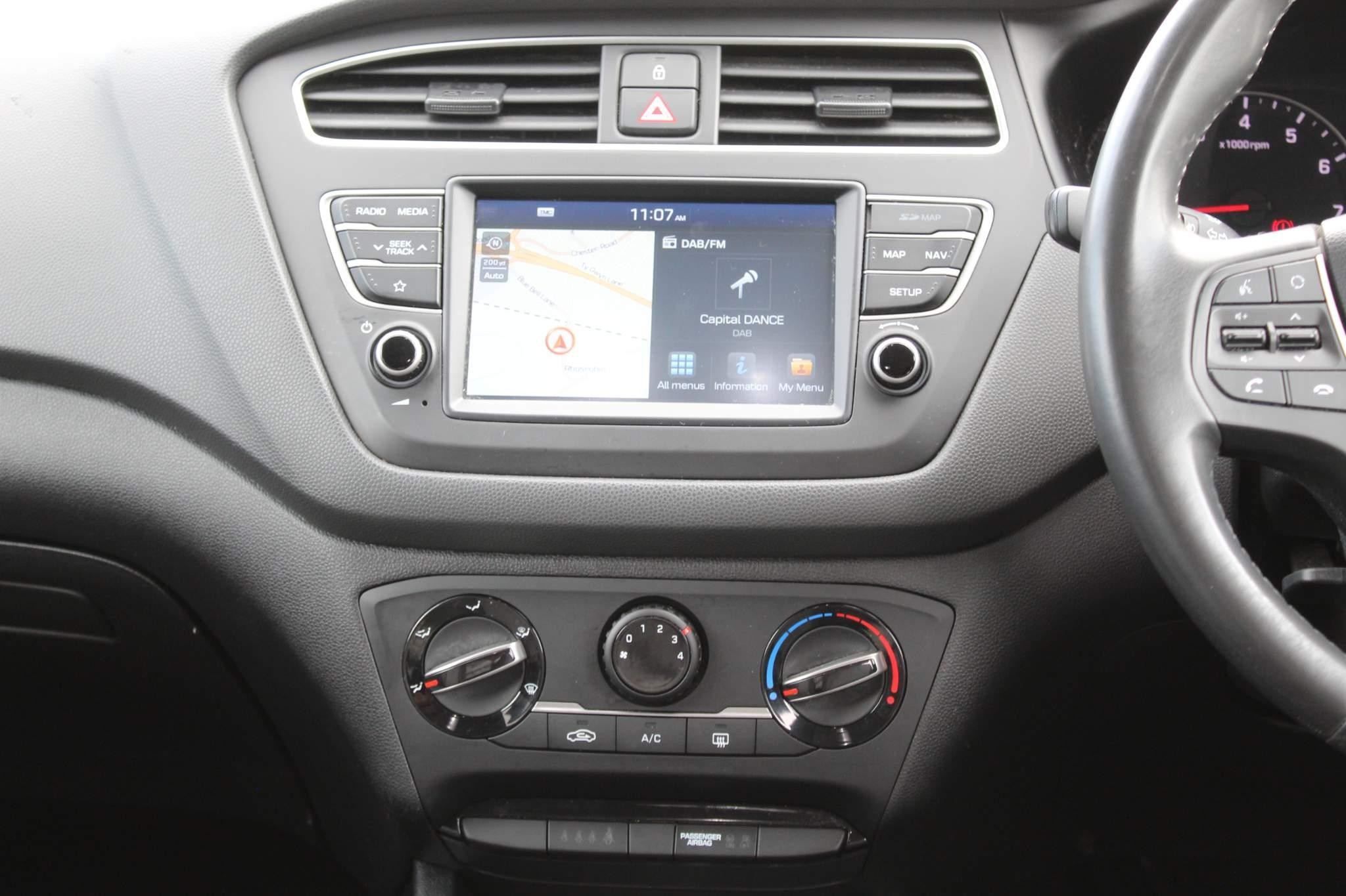 Hyundai i20 Image 19