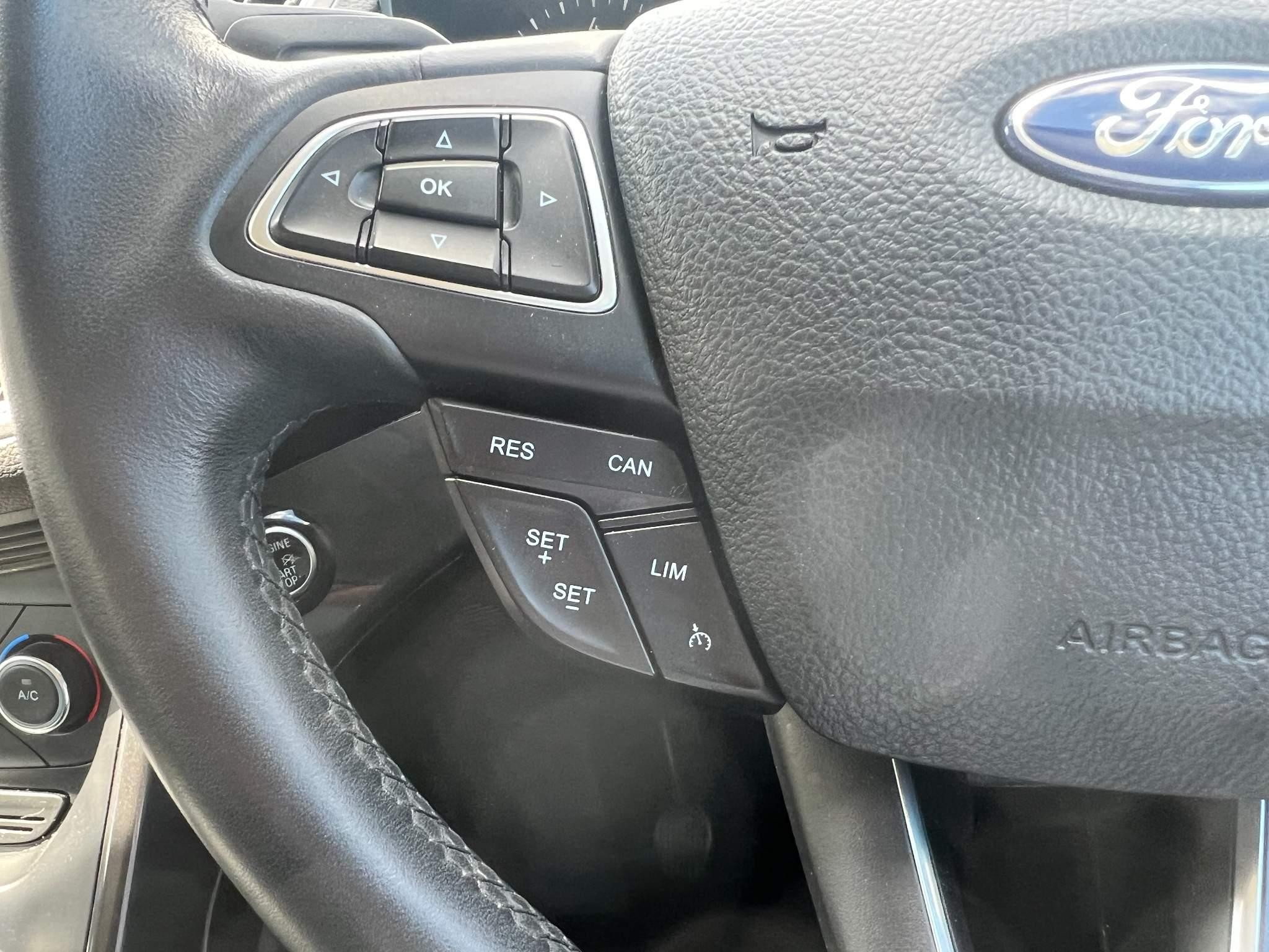 Ford C-Max Image 20