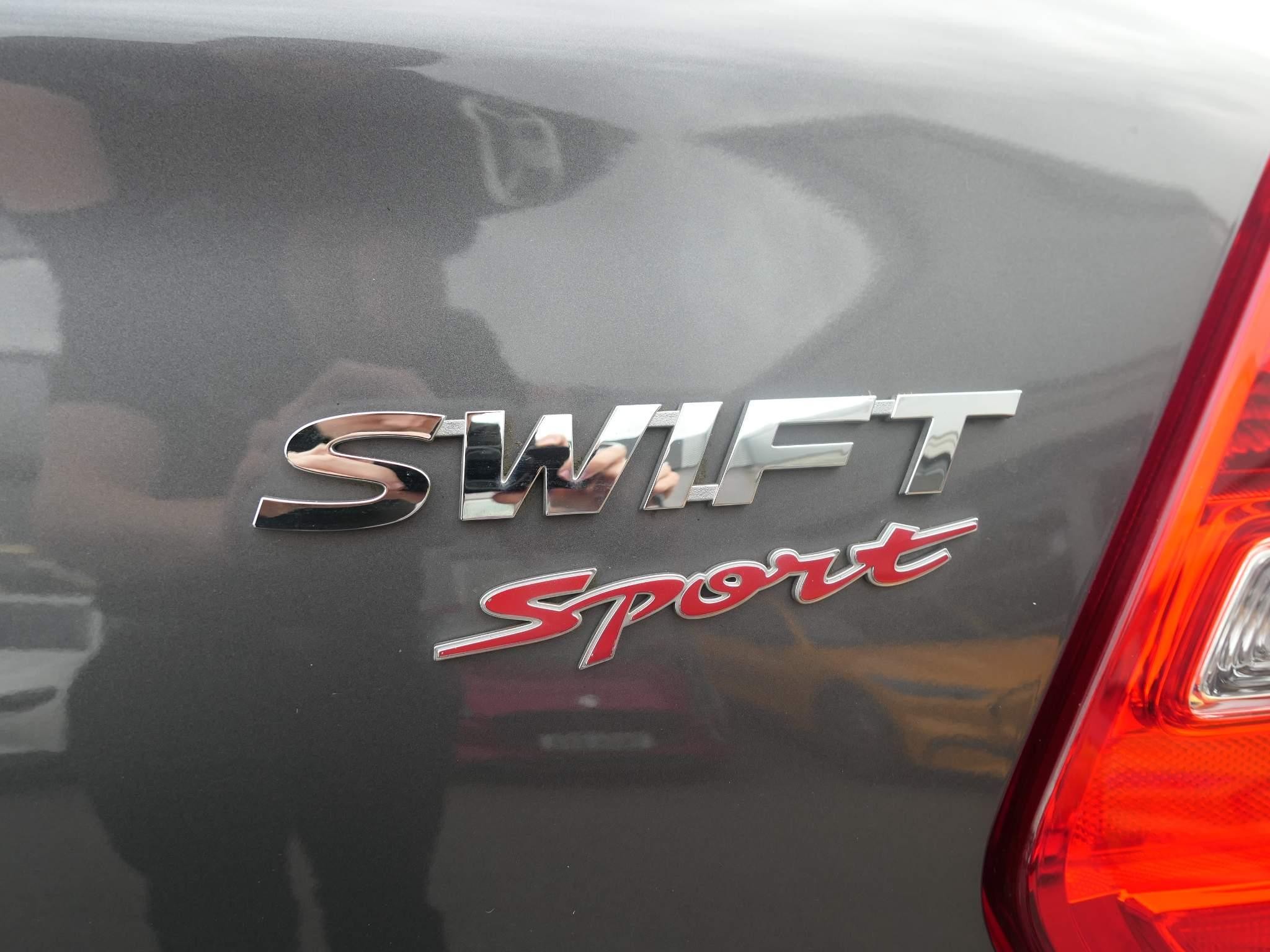 Suzuki Swift Image 10