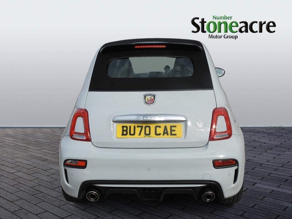 Abarth 595c Image 4