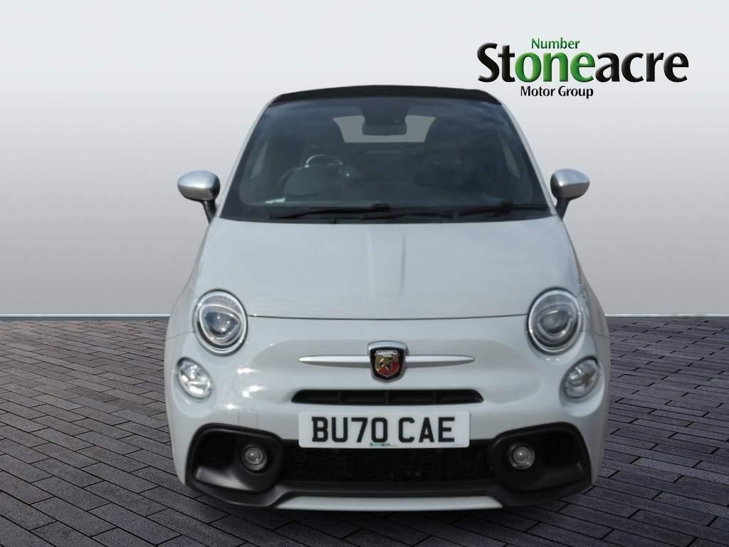 Abarth 595c Image 8