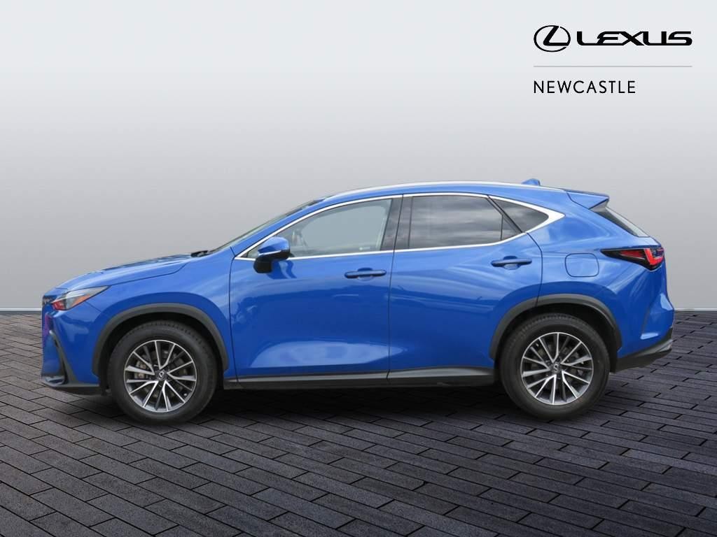 Lexus NX Image 8