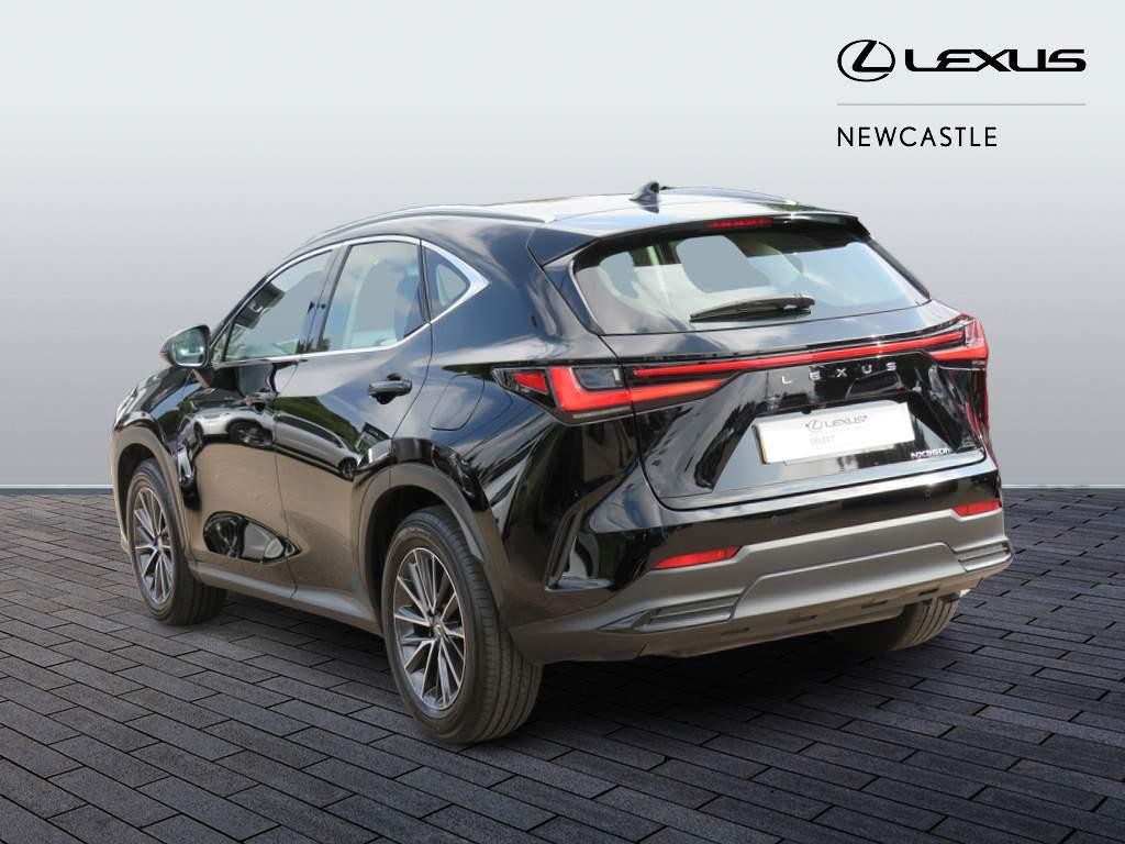 Lexus NX Plug-in Hybrid Image 7