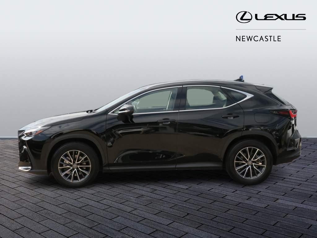 Lexus NX Plug-in Hybrid Image 8