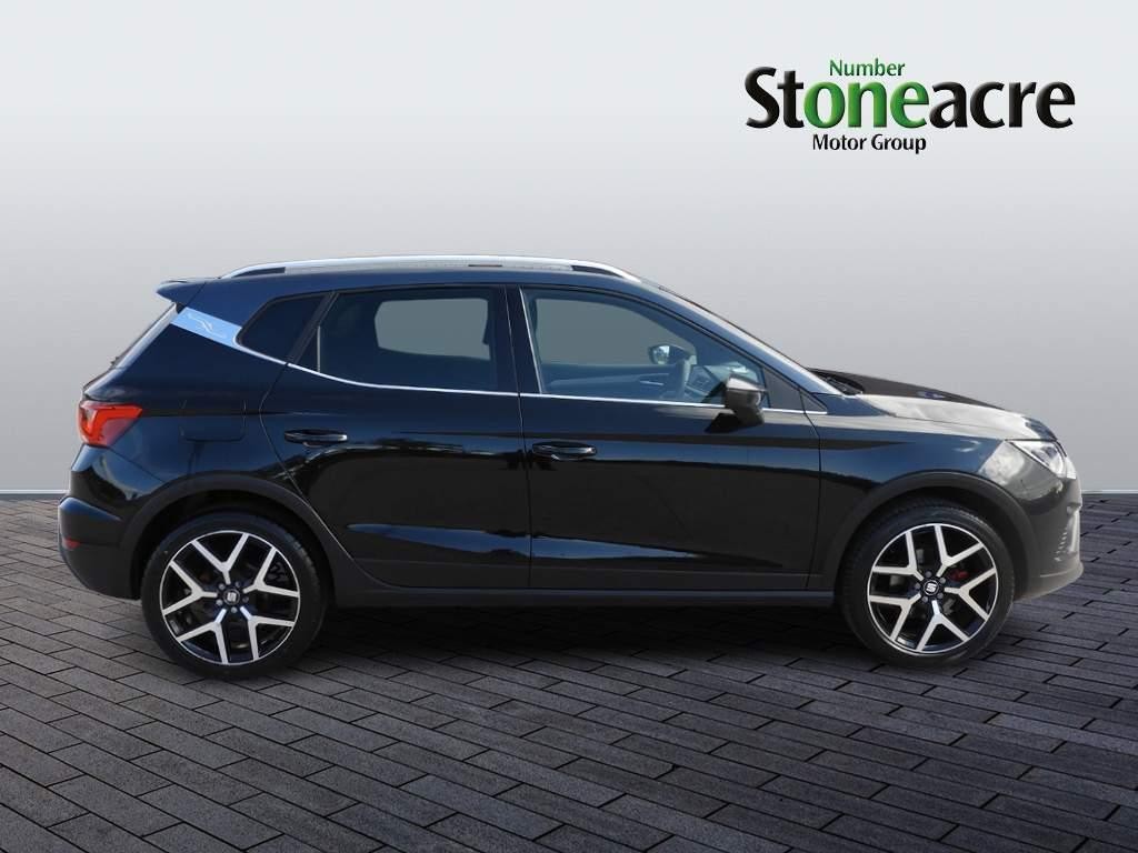 SEAT Arona Image 2