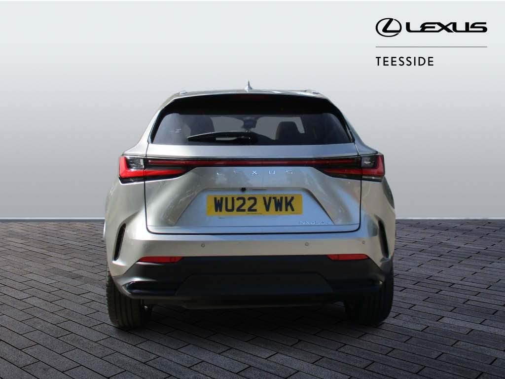 Lexus NX Image 6