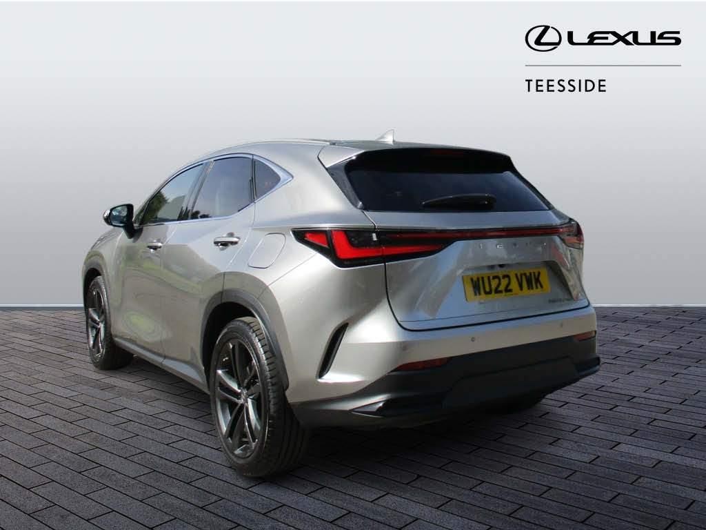 Lexus NX Image 7