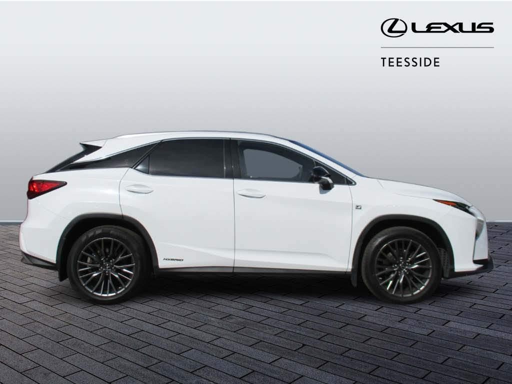 Lexus RX Image 4